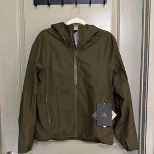 NWT Arc'teryx Coelle Jacket Women Large Color Tatsu